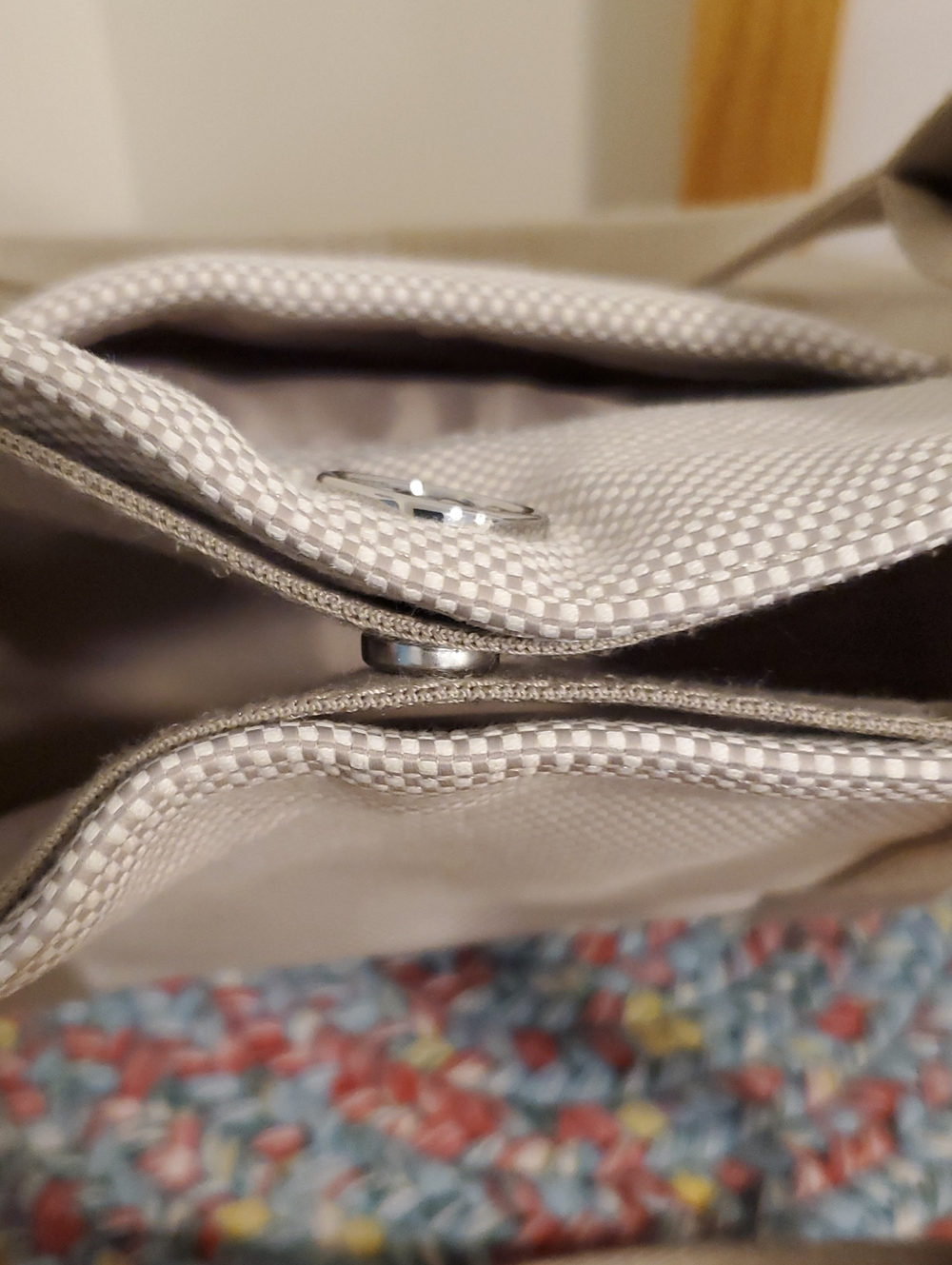 Lululemon Two-Tone Canvas Tote Bag 10L in Like New Condition ... Mojave Tan - Picture 13 of 13